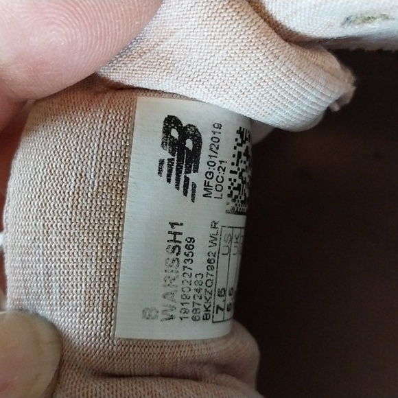New balance tennis shoes 7.5 - Picture 6 of 6